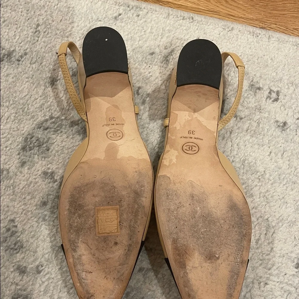CHANEL Beige and Black Slingback Mules - Picture 2 of 9